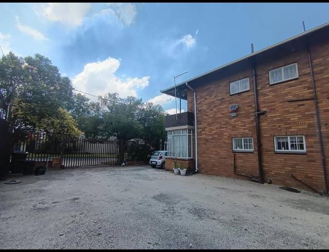 2 BEDROOM PROPERTY TO RENT IN SUNNYRIDGE